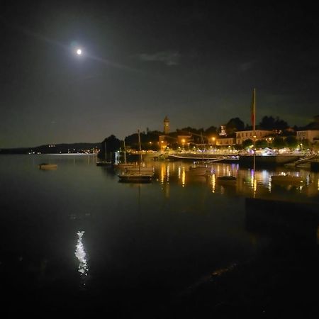 Casa Del Lago Maggiore Lesaアパートメント エクステリア 写真